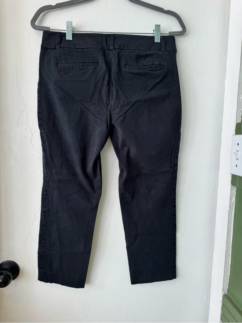 LOFT Black Ankle Cropped Straight-Leg Pants